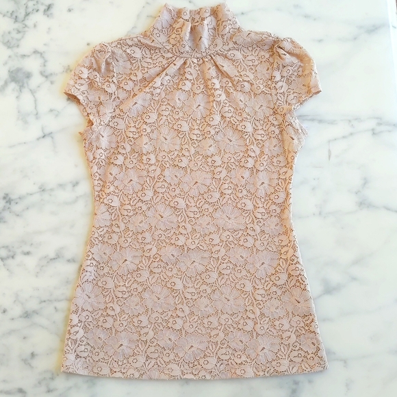 NWOT.Express Nylon and Spandex All Lace Short Sleeve Highneck Stretchable Blouse - Picture 3 of 6
